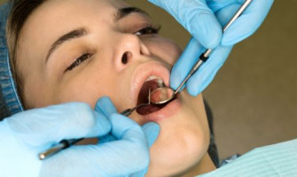 The Gentle Art of Removing Dental Crowns